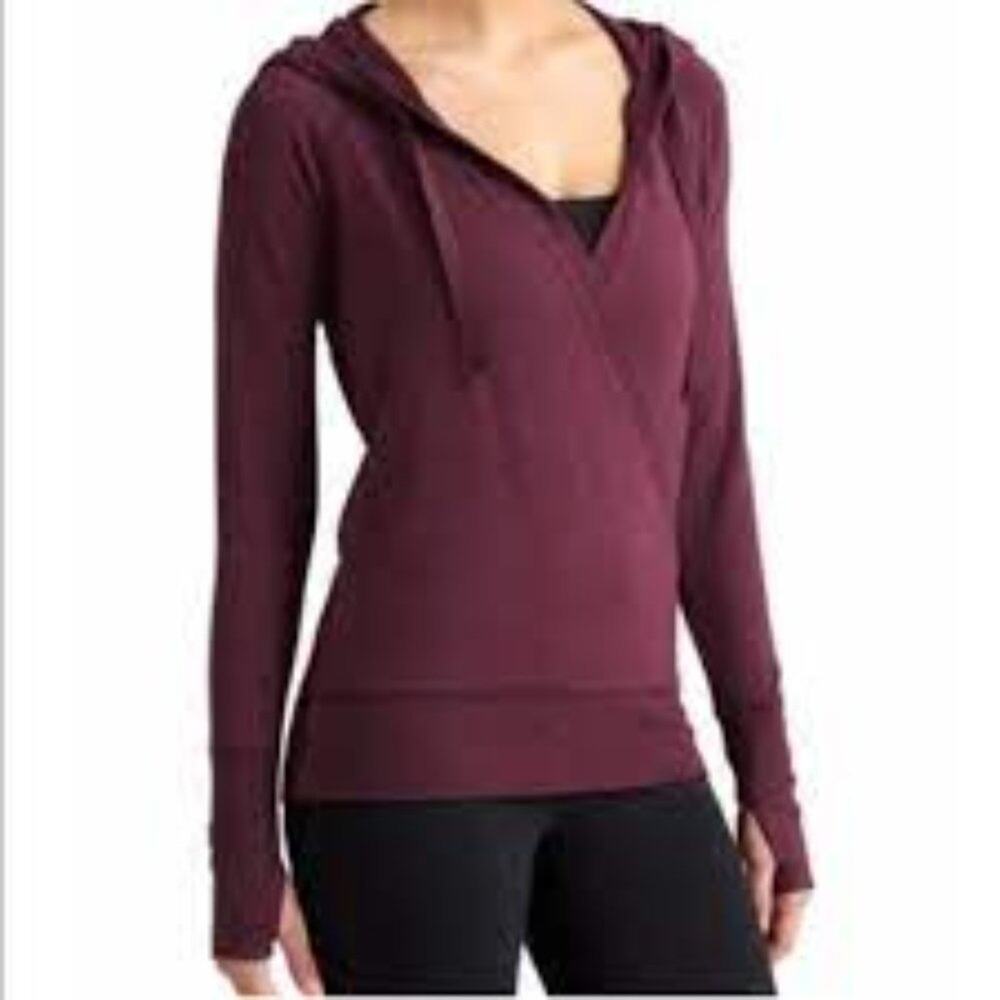 Athleta Inner Twist Wrap Hoodie Pullover Sweatshirt Athletic Maroon Thumbhole XS